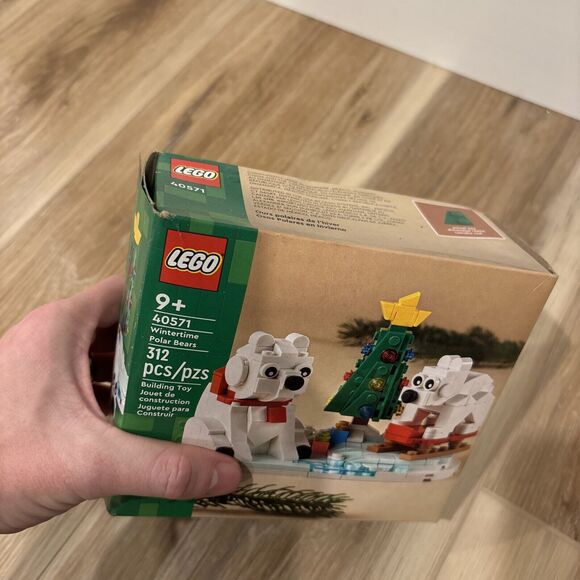 Lego Wintertime Polar Bears #40571 / 312 Pieces / 100% Complete w/Box & Manual - Picture 12 of 12
